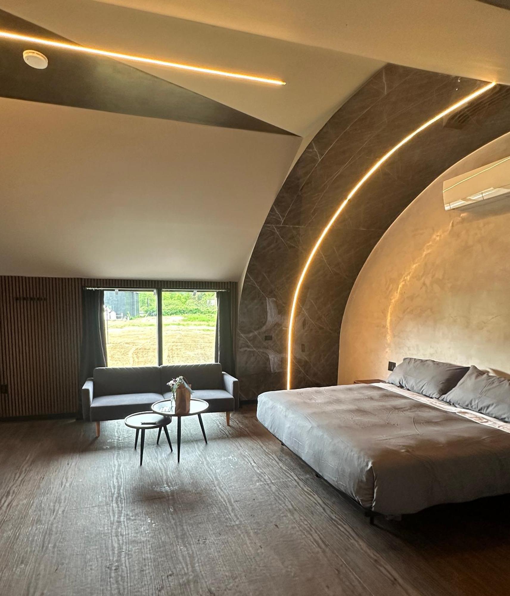 Emrose Luxury Cabins Brandon الغرفة الصورة